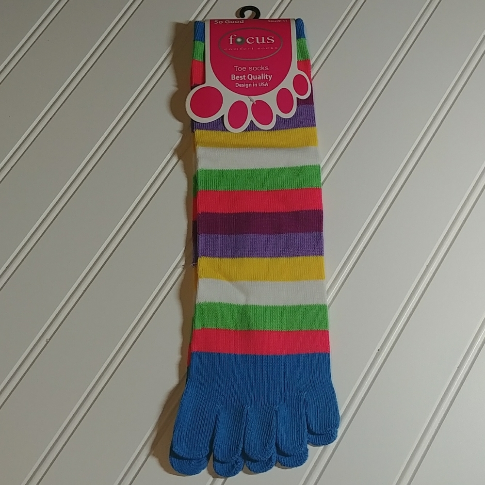Focus Blue Rainbow Striped Toe Socks